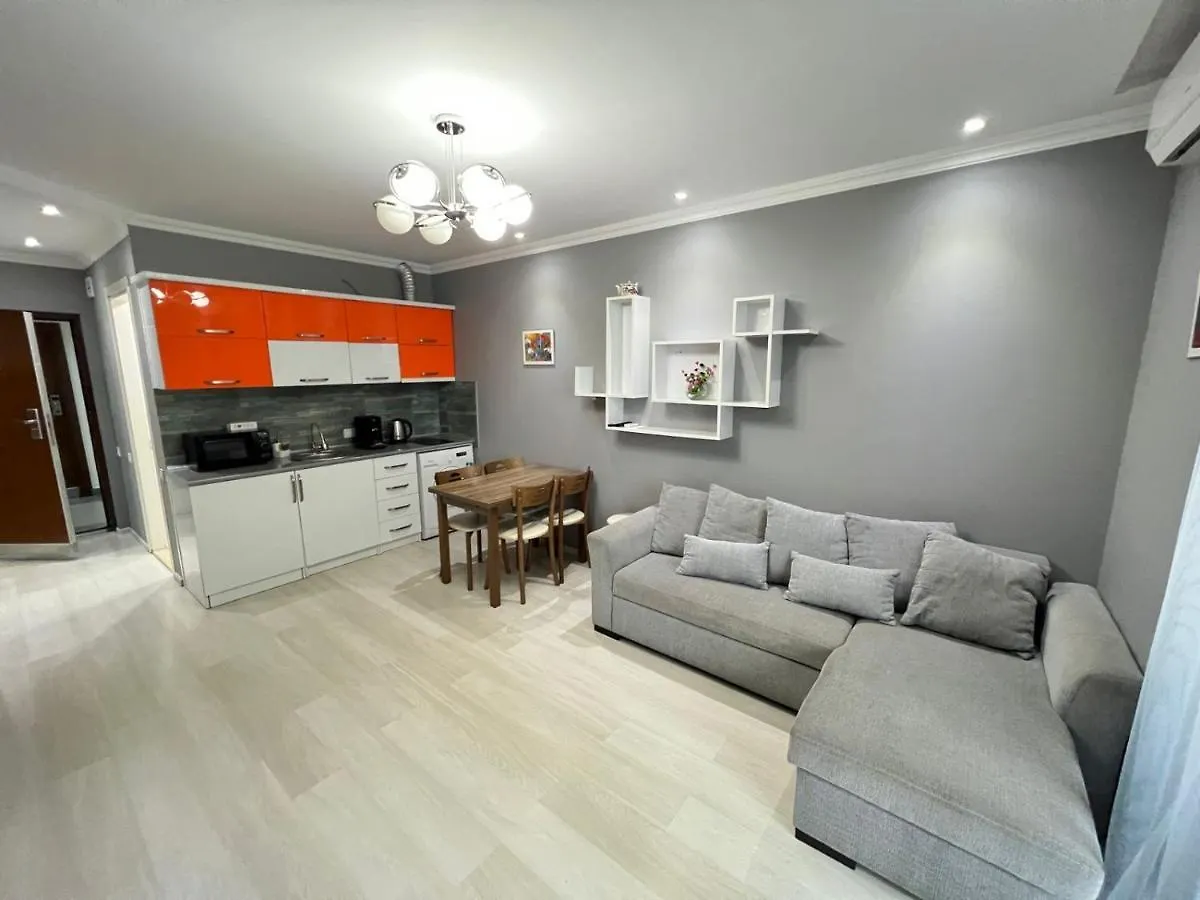 Holiday Premium Apartments Батуми