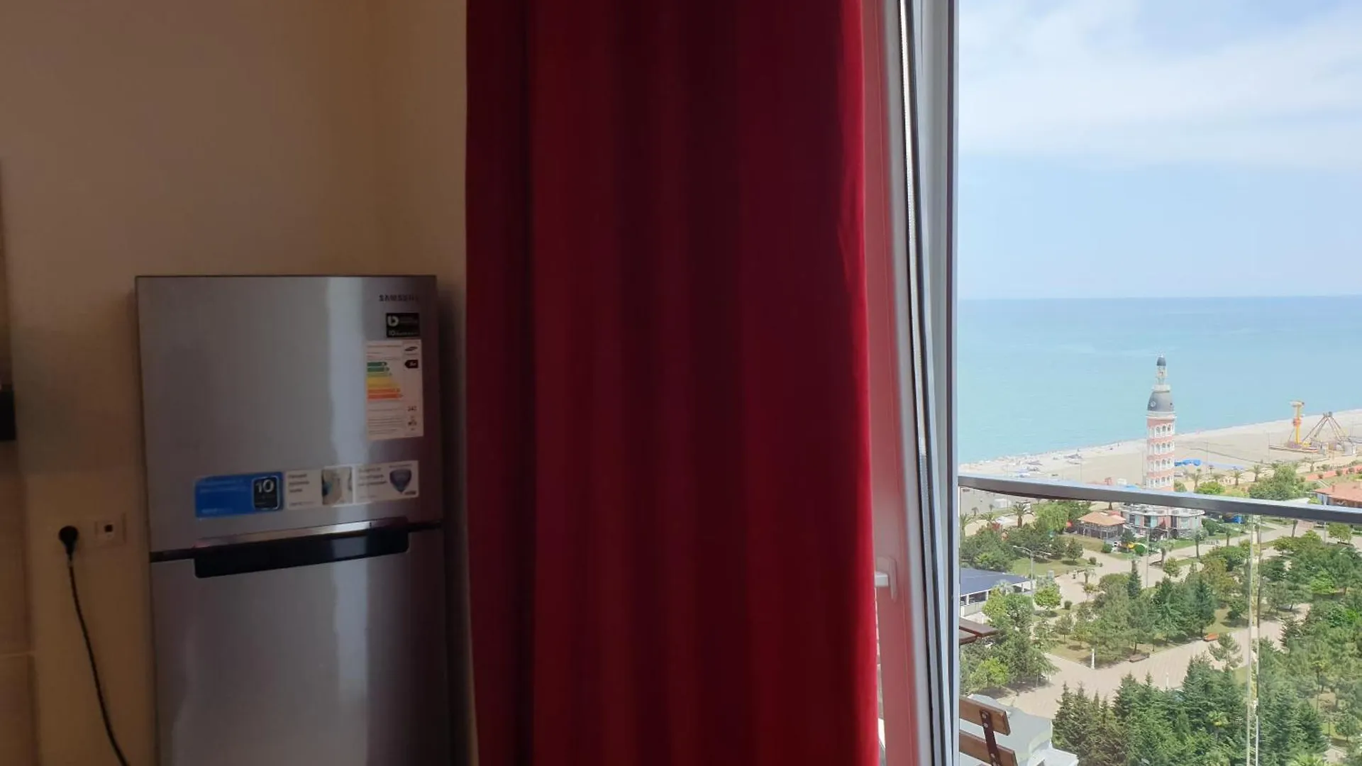 Holiday Premium Apartments Батуми