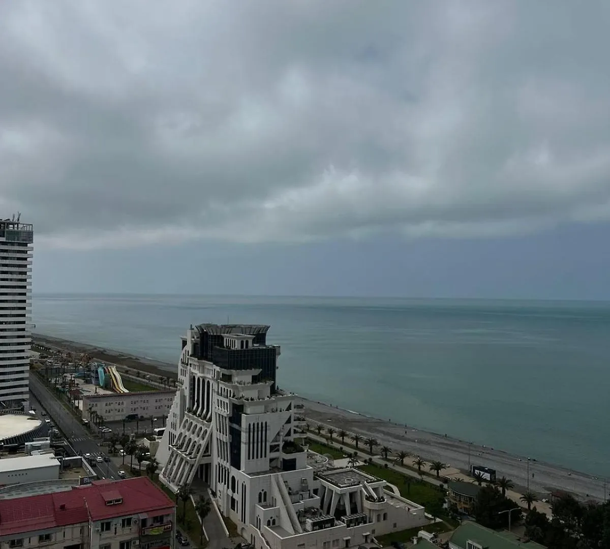 Holiday Premium Apartments Батуми