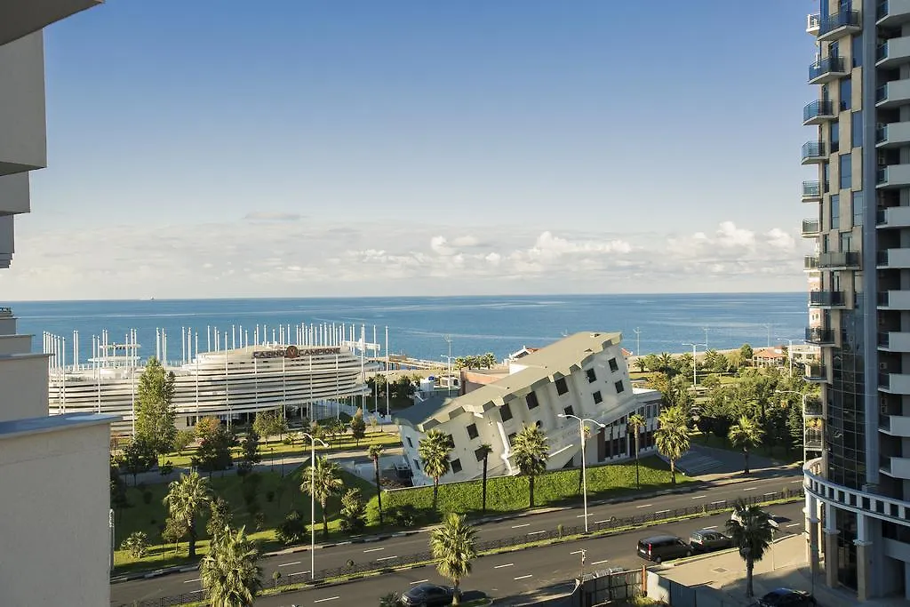 Holiday Premium Apartments Батуми